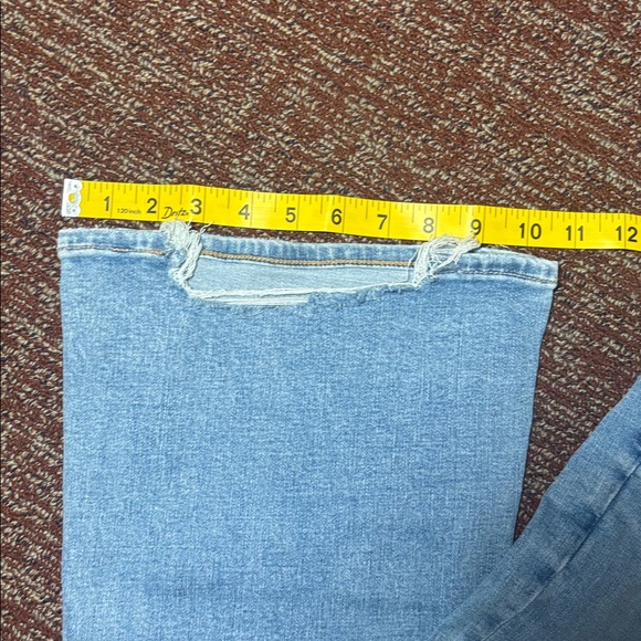 American Eagle Super high rise flare light wash distressed jeans Womens 00 - Picture 11 of 12